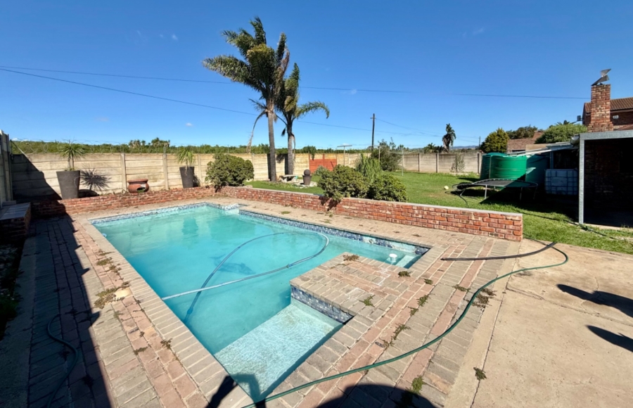 3 Bedroom Property for Sale in Campher Park Eastern Cape